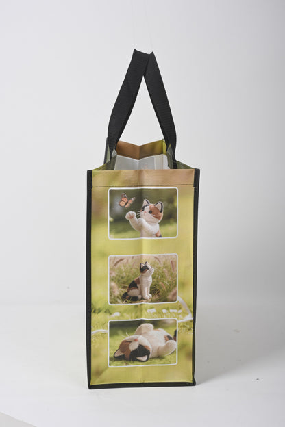 Green Minimal Shopping Bag - lifestyle scene in modern living room